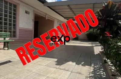 Casa com 4 quartos à venda na ribeirão claro, 303, emiliano perneta, pinhais por r$ 699.990