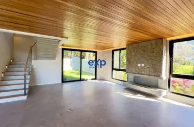Casa em condomínio fechado com 4 quartos à venda na rua vereador osni ortiga, 3177, lagoa da conceição, florianópolis por r$ 7.500.000