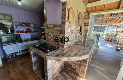 Casa com 3 quartos à venda na josé amadeus de oliveira, 1, leão, agudos do sul por r$ 269.999