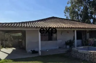 Casa com 3 quartos à venda na josé amadeus de oliveira, 1, leão, agudos do sul por r$ 280.000