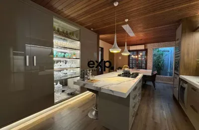 Casa com 2 quartos à venda na tenente luiz de oliveira quadros, 1, boneca do iguaçu, são josé dos pinhais por r$ 720.000