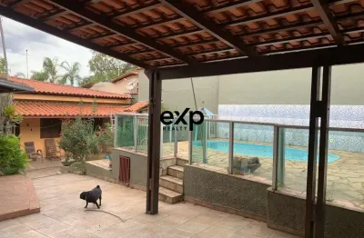 Casa com 3 quartos à venda na Rua Pedro Valente, 53, Universitário, Belo Horizonte por R$ 940.000