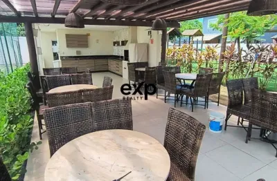 Casa em condomínio fechado com 4 quartos à venda na Rua Sucupió, 1, Abrantes, Camaçari por R$ 750.000