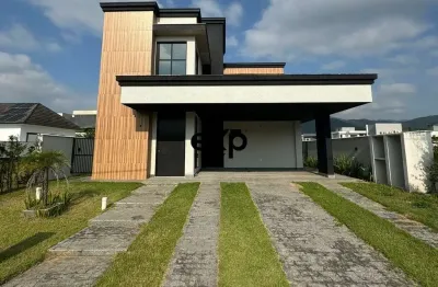 Casa em condomínio fechado com 4 quartos para alugar na Ivo José Rebello 610, 610, Santa Regina, Camboriú por R$ 14.000