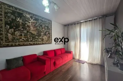 Casa com 6 quartos à venda na Rua Olívio Domingos Leonardi, 1014, Novo Mundo, Curitiba por R$ 479.999