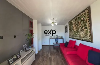 Casa com 6 quartos à venda na Rua Olívio Domingos Leonardi, 1014, Novo Mundo, Curitiba por R$ 479.999