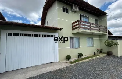 Casa com 3 quartos à venda na Rua Otto Busmayer, 749, Vila Elizabeth, Campo Largo por R$ 640.000