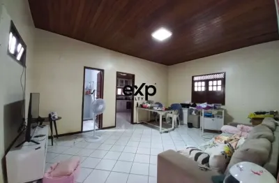 Casa com 3 quartos à venda na Rua Aquidabã, 43, Gabriela, Feira de Santana por R$ 280.000