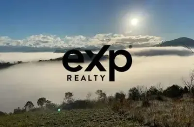 Terreno em condomínio fechado à venda na Rua Soares Teixeira, Pessegueiros, Teresópolis por R$ 119.900