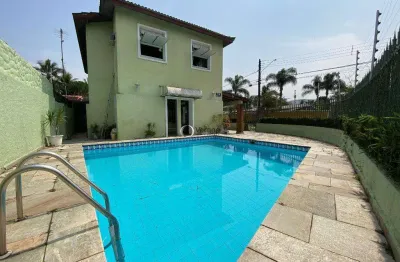 Casa com 4 quartos à venda na Rua Prefeito Paulo Figueira Júnior, 175, Jardim Virgínia, Guarujá