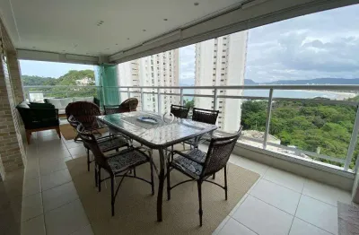 Apartamento de alto padrão na praia da enseada, com vista para o mar