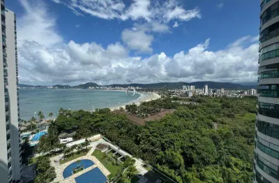 Apartamento totalmente reformado e decorado, com linda vista para o mar, com 2 vagas de garagem e vaga náutica