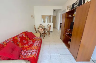Apartamento a venda na enseada com 2 quartos, piscina, próximo da praia