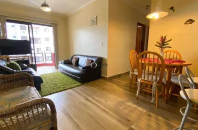 Apartamento reformado com 2 quartos sendo 1 suíte na praia da enseada