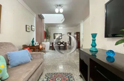 Casa com 4 suítes em condomínio fechado na praia da enseada