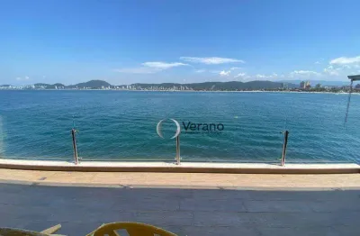 Apartamento com 3 suítes com vista maravilhosa da praia da enseada