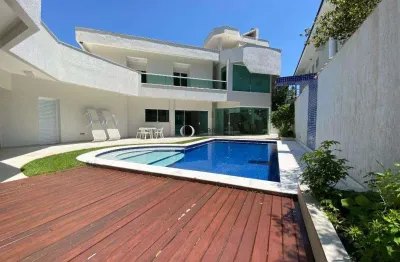 Casa em condomínio fechado com 5 suítes, piscina e area gourmet a poucos metros da praia do pernambuco - guarujá/sp