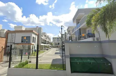 Sobrado à venda em curitiba, uberaba, com 3 quartos, 109m²