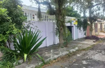 Casa com 5 quartos à venda na Rua Alexandre Dalcuch, 132, Bacacheri, Curitiba