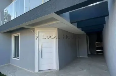 Sobrado à venda em curitiba, cidade industrial, com 2 quartos, 65m²