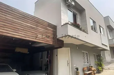 Sobrado à venda no bairro alto – localização privilegiada, segurança e conforto