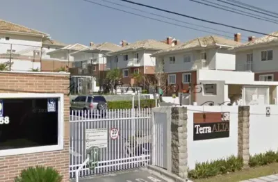Sobrado à venda em curitiba, guabirotuba, com 4 quartos, 200m²