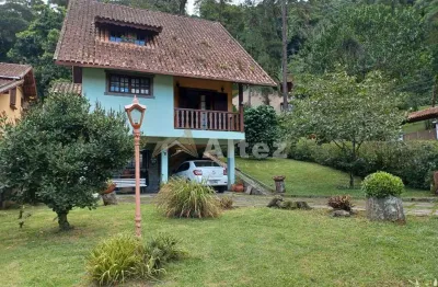 Casa 4 quartos à venda, quintal e jardim, parque ingá, teresópolis, rj