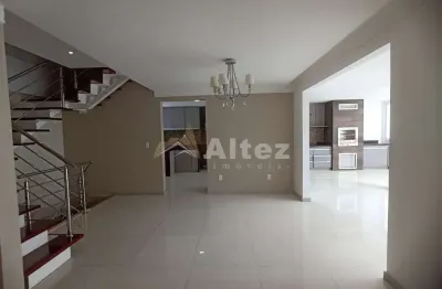 Casa 4 quartos, condomínio com lazer, parque ingá, teresópolis