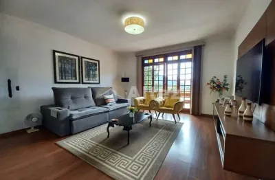 Casa 4 quartos, geminada, quintal compartilhado, granja guarani, teresópolis, rj