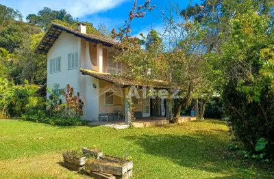 Casa 3 quartos com piscina e quintal à venda em albuquerque, teresópolis