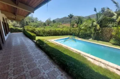 Terreno com 2710 m2 e casa antiga, 6 quartos, albuquerque, teresópolis
