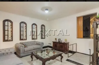 Sobrado 290m² para alugar zona norte de área útil, 5 quartos, 2 suítes, 4 vagas, com piscina.