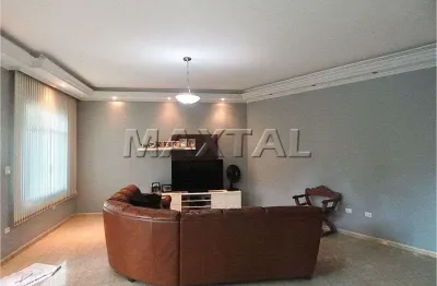 Casa à venda com 600 m², 4 suítes, 8 banheiros, 10 vagas, no barro branco