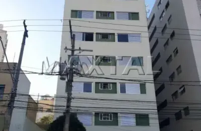 Apartamento na zona norte, bairro de santana, sendo 1 dormitório, sem vaga, com 45m².