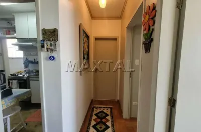 Apartamento na rua Alfredo Pujol com 2 dormitórios, 1 sala, 1 banheiros, Cozinha e 1 vaga