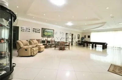 Casa de alto padrão no tremembé, 1100m², 8 dormitórios, 8 suítes, 2 salas e  8 vagas.