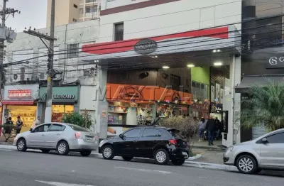Loja na galeria de santana com 1 vaga de garagem, 3 pavimentos e 2 banheiros.
