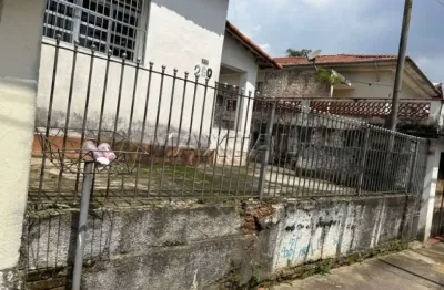Terreno com 713m² ,possuí 14,25 x 50 com 3 casas,  no bairro do tremembé, em ótima localização!