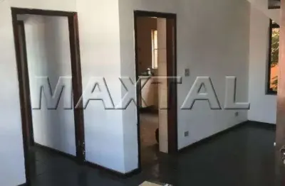 Sobrado à venda com renda e  2 salões industriais no piso superior e inferior, na casa verde.