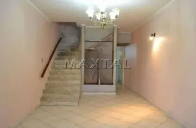 Sobrado na vila mazzei com 137m², com 3 dormitórios, 3 banheiros, 3 vagas e com pequena  piscina.