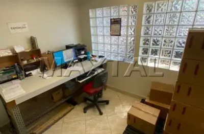 Sobrado comercial 80m² com recepção, 4 salas e 2 banheiros em santana