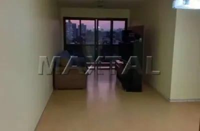 Apartamento à venda de 117m², com 3 dormitórios, 1 suíte, 2 banheiros e 1 vaga.