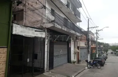 Galpão 640m², 3 salas, 2 banheiros, 10 vagas em rua comercial da casa verde.