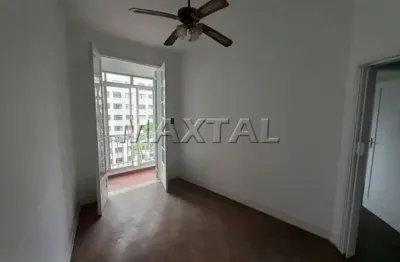 Apartamento com 61m², sala com varanda, 01 quarto, cozinha, banheiro, área de serviço.