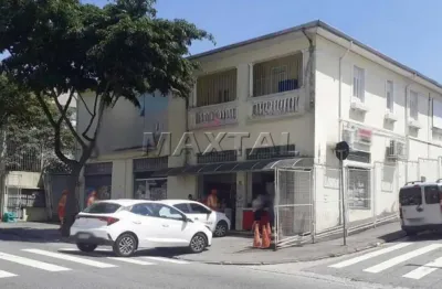 Prédio comercial na avenida mazzei com 426m², com 4 banheiros e 8 vagas.