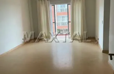 Apartamento com 91m² na água fria, com 2 dormitórios, armários embutidos e 1 vaga .