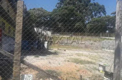 Terreno, com 900m², atrás do terminal de ônibus Vila Nova Cachoeirinha para locação.