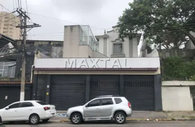 Sobrado comercial para locação em santana, à 50 metros da voluntários, com 08 salas e 2 vagas.