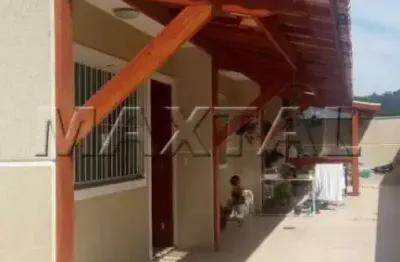 Sobrado  vende-se  jardim tremembé, 2  dormitórios, 2  suítes, 1  sala e  1  vaga.
