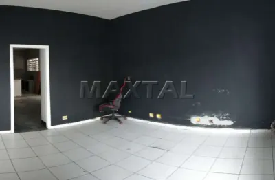 Casa à venda de 300m², no limão. com 3 dormitórios, 2 salas, 2 banheiros e 6 vagas de garagem.